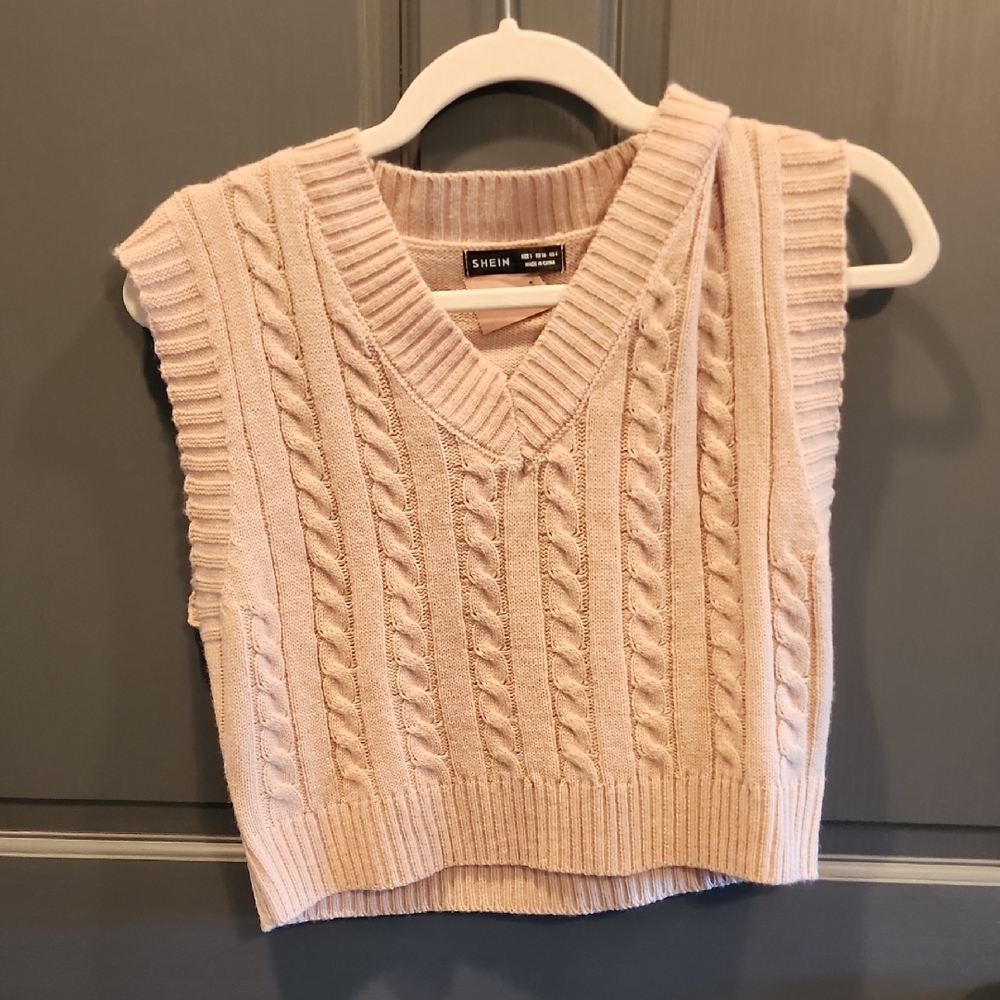 SHEIN Tan Cable Knit Sweater Vest Size S US 4